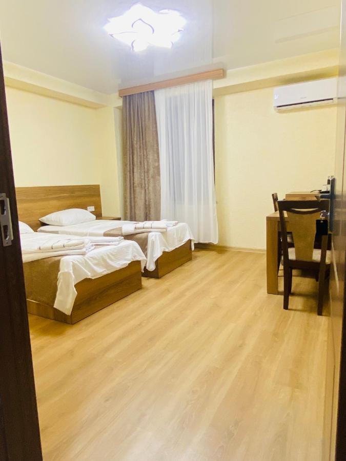 Hotel Sunrise كوتايسي المظهر الخارجي الصورة