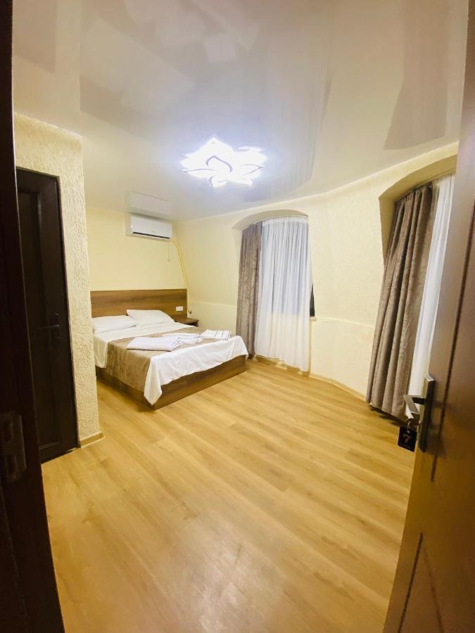 Hotel Sunrise كوتايسي المظهر الخارجي الصورة